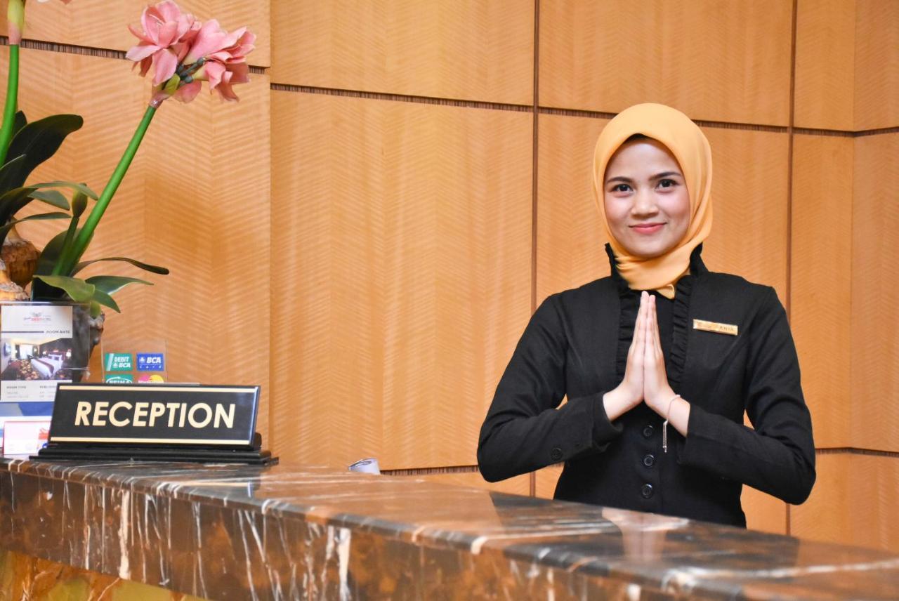 Grand Rocky Hotel Bukittinggi Bagian luar foto